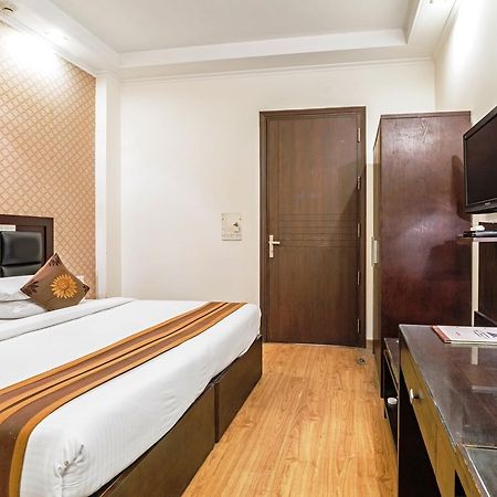 Royal Residence Mg Road Gurgaon Bagian luar foto