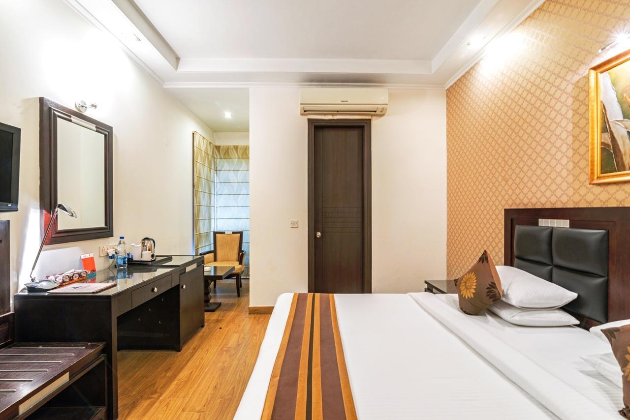 Royal Residence Mg Road Gurgaon Bagian luar foto