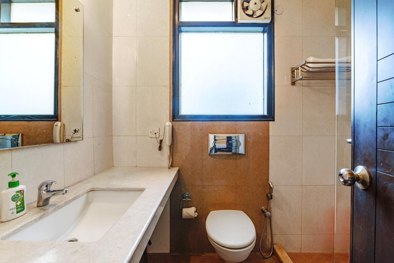 Royal Residence Mg Road Gurgaon Bagian luar foto